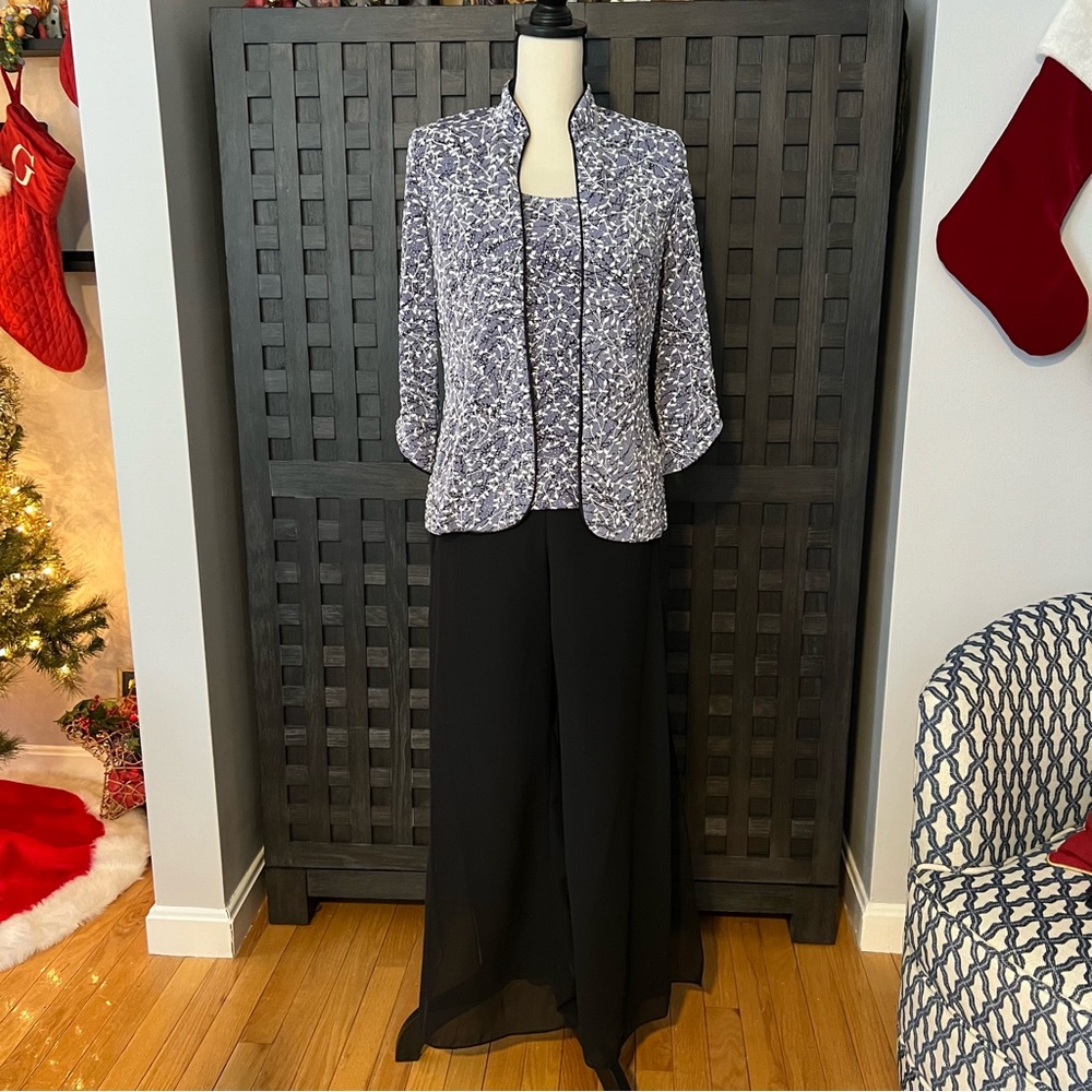 Womens Alex Evenings 3-Piece Outfit (Pant, Tank Top and Jacket) - Small Petite